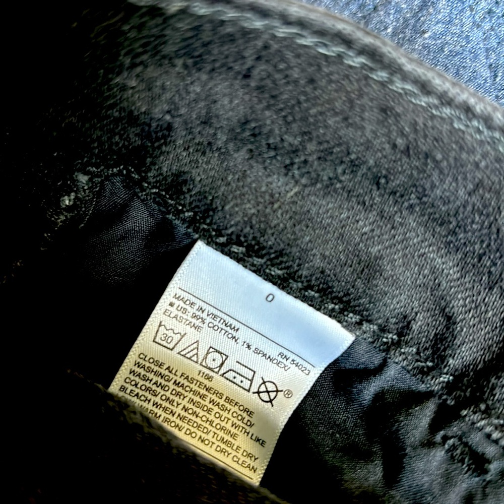 NWOT Old Navy midrise boyfriend short - Picture 4 of 4